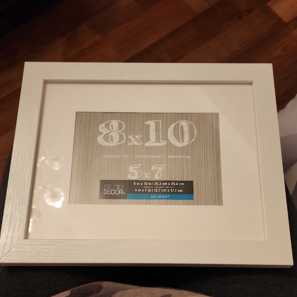 Studio Decor Classic White Frame